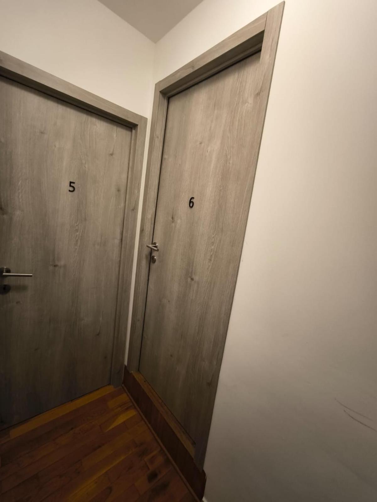 Belle Villa De Luxe Avec 8 Chambres شارلروا المظهر الخارجي الصورة