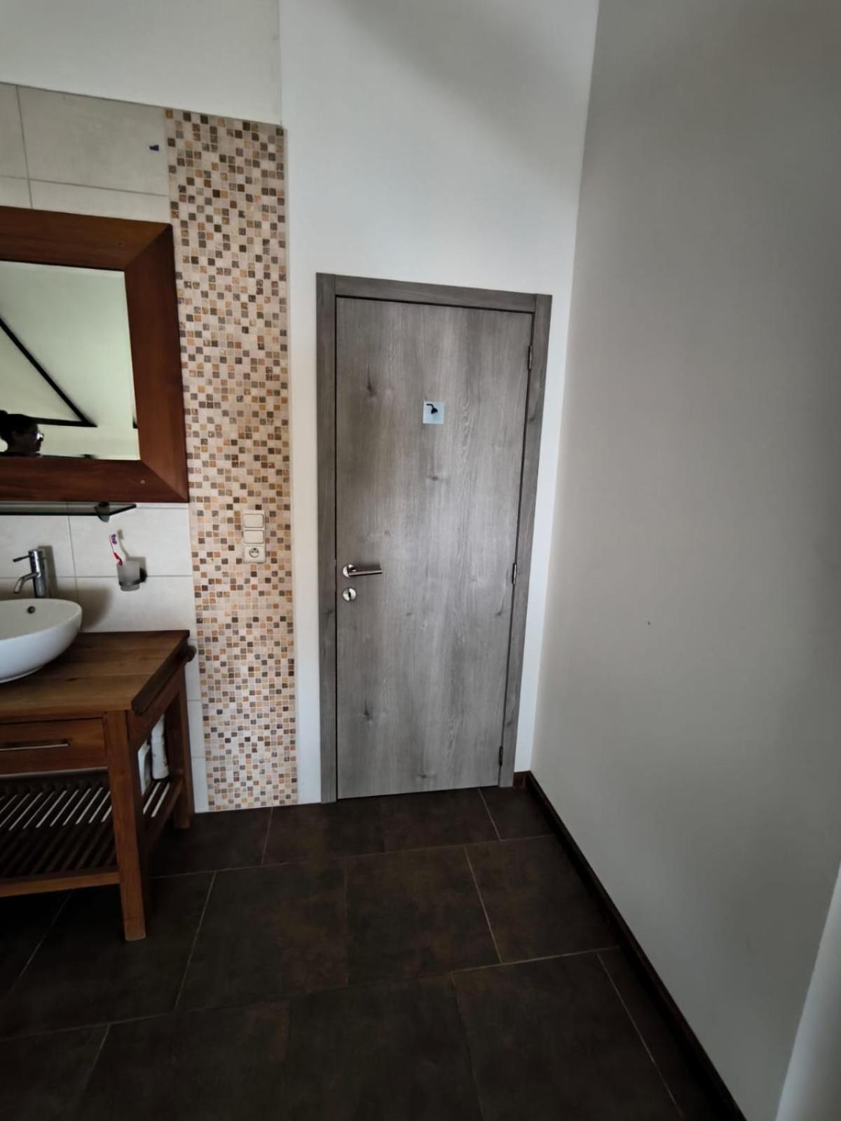 Belle Villa De Luxe Avec 8 Chambres شارلروا المظهر الخارجي الصورة